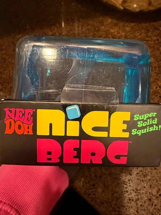 Schylling- Nice Berg Super Solid Squish - Blue Nice Berg- XL - Picture 5 of 5